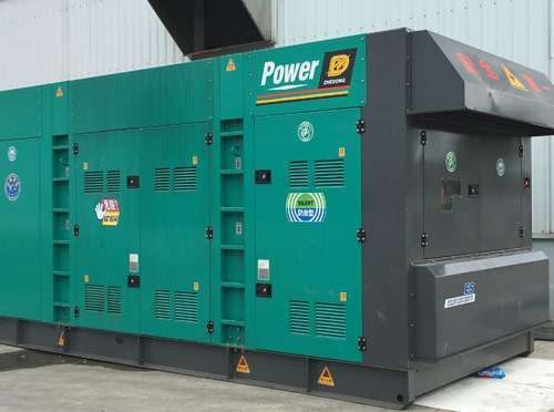 贺兰升级发电机组的过程中需要注意哪些安全事项？