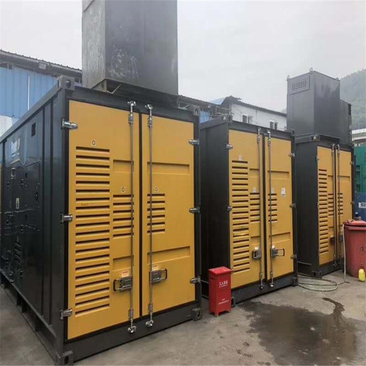 贺兰温度变化对不同类型欠压保护装置的可靠性影响有何差异？