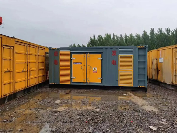 贺兰柴油发电机如何判断干式空气滤清器是否需要更换？